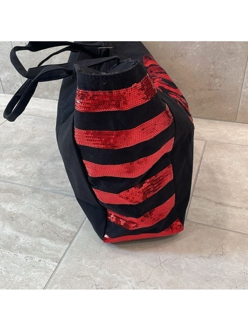 Victoria’s Secret NWT extra large black and red sequin travel tote - Picture 3 of 7